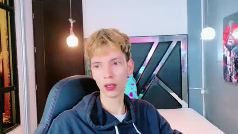 park_jimin1 online show from December 22, 12:35 pm