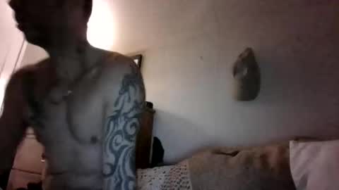 Snapshot of pattyboy1979 chatting on January 5, 3:43 am pattyboy1979 online show from January 5, 3:43 am