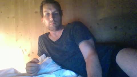 paueriwan online show from April 11, 8:56 pm