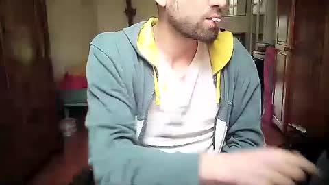 Paul online show from April 3, 8:00 am