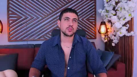 Paul Rivera online show from November 18, 10:01 pm