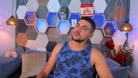 Snapshot of paul_rivera chatting on January 25, 10:28 pm Paul Rivera online show from January 25, 10:28 pm
