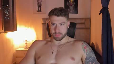 PAUL ROGER online show from April 11, 2:08 am