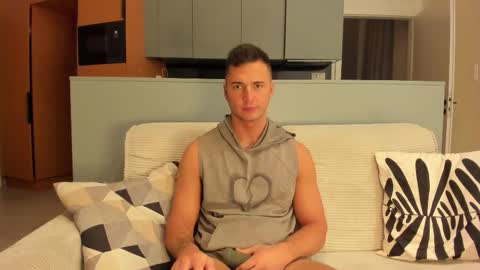 paulblack021 online show from February 28, 12:53 am