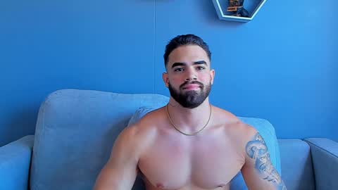 Snapshot of paulphoenix_ chatting on January 23, 8:02 pm Paul Phoenix online show from January 23, 8:02 pm