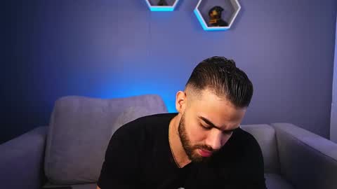 Paul Phoenix online show from February 8, 8:13 pm