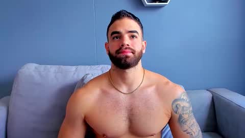 Snapshot of paulphoenix_ chatting on October 14, 6:59 pm Paul Phoenix online show from October 14, 6:59 pm