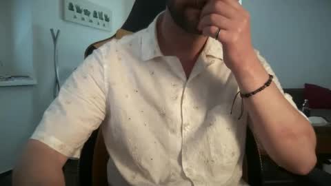love bush online show from May 9, 3:46 pm