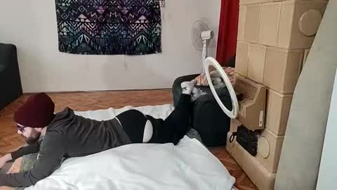 Snapshot of peacefulness93 chatting on October 7, 9:35 am peacefulness93 online show from October 7, 9:35 am