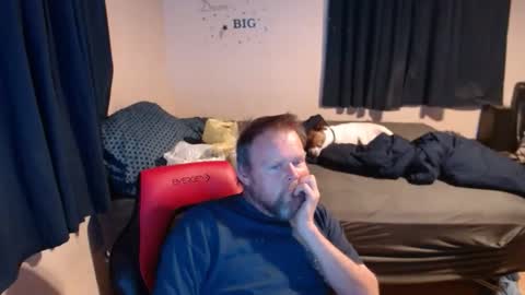 pecker40 online show from December 2, 4:37 am