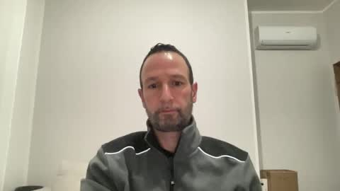 peppinslosqualo online show from February 19, 5:27 am