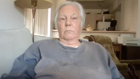 Nut4aNickel online show from November 2, 10:25 pm