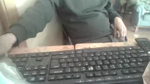peyo873996 online show from May 3, 4:10 pm