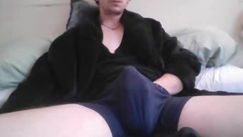 pgramlin09 online show from December 2, 8:34 pm