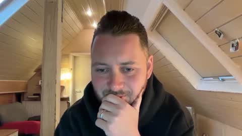 Ben 1995 online show from February 2, 11:07 am