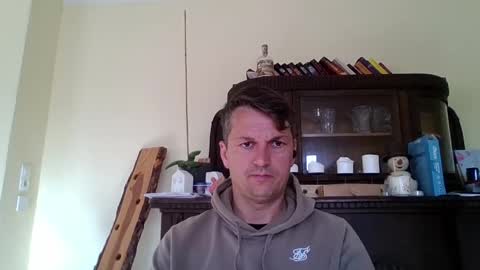 piercingsxxx online show from April 28, 7:02 am