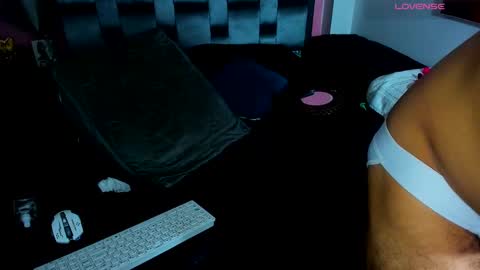  Eddy Brock... Its a pleasure to talk to...  online show from December 24, 1:49 am