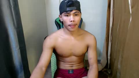 pinoy_fuckboy69 online show from April 14, 5:51 am