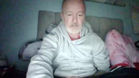 plattsy201283 online show from March 8, 5:28 pm