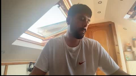 Zachhh online show from May 26, 4:47 pm