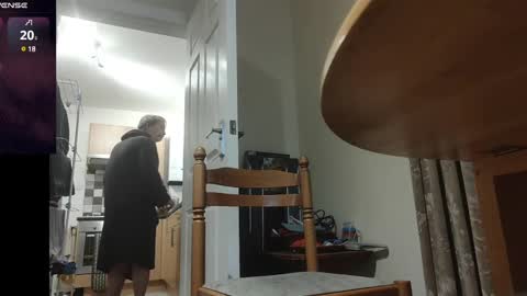 Play Me online show from January 27, 6:30 am