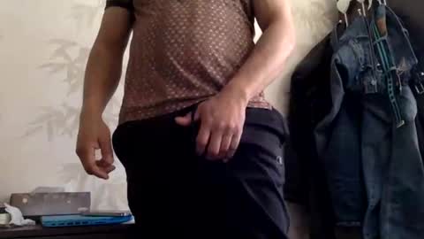 please615167 online show from April 2, 12:13 pm