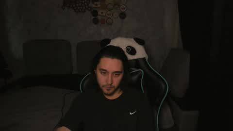 pohyi_ online show from March 6, 4:31 am