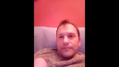 Snapshot of pomplinero chatting on January 9, 2:22 am pomplinero online show from January 9, 2:22 am
