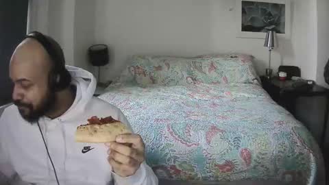 popfizzt online show from December 15, 8:50 pm