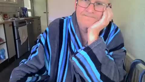 poshman65 online show from October 26, 10:06 am