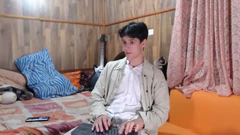 chris independent  online show from February 17, 2:42 am