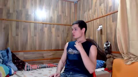 chris independent  online show from October 4, 5:23 am