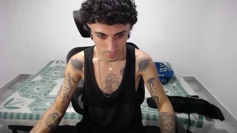 Plux online show from October 22, 7:49 pm