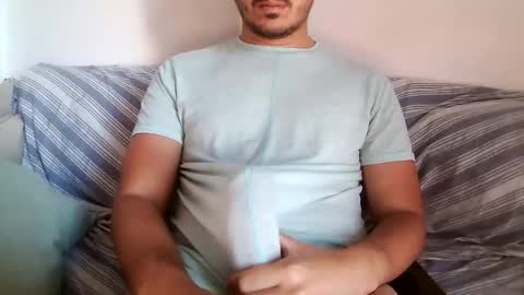 prettythick3 online show from December 3, 9:15 am