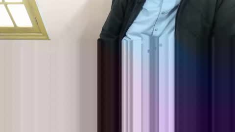 lover online show from February 19, 6:44 am