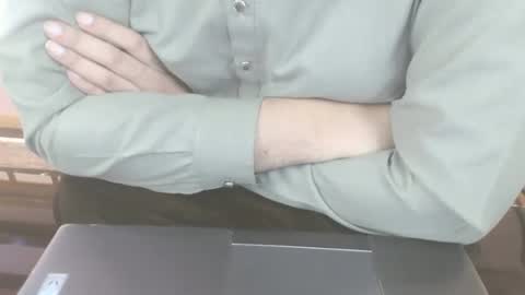 lover online show from September 26, 6:44 am