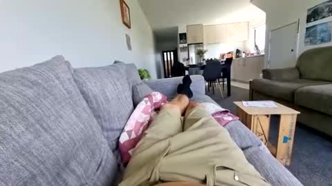 Public online show from December 8, 2:28 am