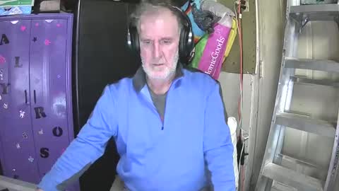 Snapshot of pussy_licker0127 chatting on March 1, 4:11 pm Mark online show from March 1, 4:11 pm