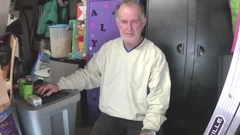 Snapshot of pussy_licker0127 chatting on December 9, 4:12 am Mark online show from December 9, 4:12 am