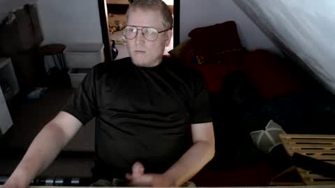 pussylovercb online show from June 15, 10:29 am