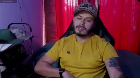 ragnar_lothbrok77 online show from March 3, 8:50 pm