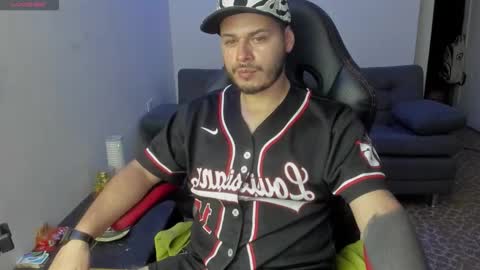 ragnar_lothbrok77 online show from April 17, 4:04 am