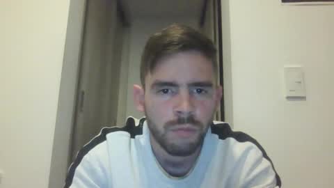 Snapshot of ragnor_vex chatting on December 26, 9:58 pm Ragnor vex online show from December 26, 9:58 pm