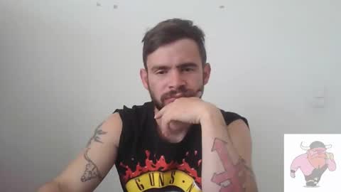 Snapshot of ragnor_vex chatting on January 23, 3:01 pm Ragnor vex online show from January 23, 3:01 pm