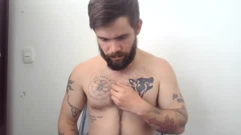Snapshot of ragnor_vex chatting on March 5, 3:18 pm Ragnor vex online show from March 5, 3:18 pm