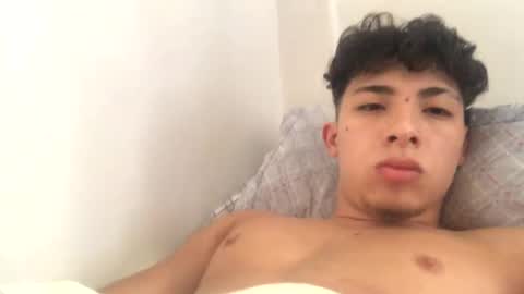 ramiroo2312 online show from February 18, 11:44 am