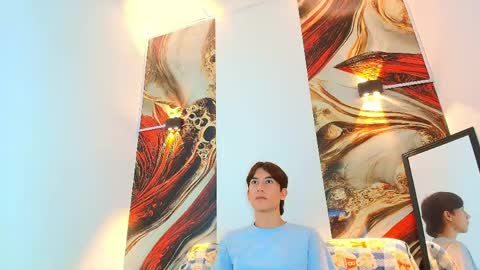 raphael_nyon1 online show from April 27, 4:09 am