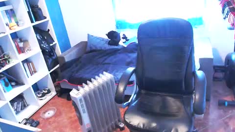 ravingr3d3 online show from February 17, 11:02 am