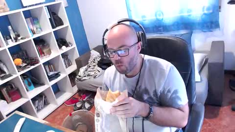 ravingr3d3 online show from October 16, 1:08 pm