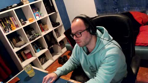 ravingr3d3 online show from January 18, 12:39 am